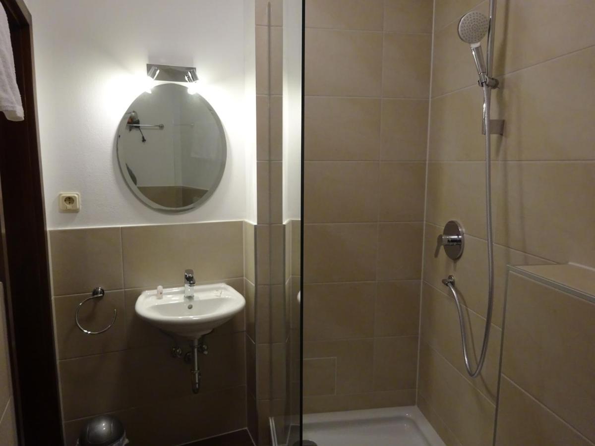 Hotel Weingaertner Мангейм Экстерьер фото